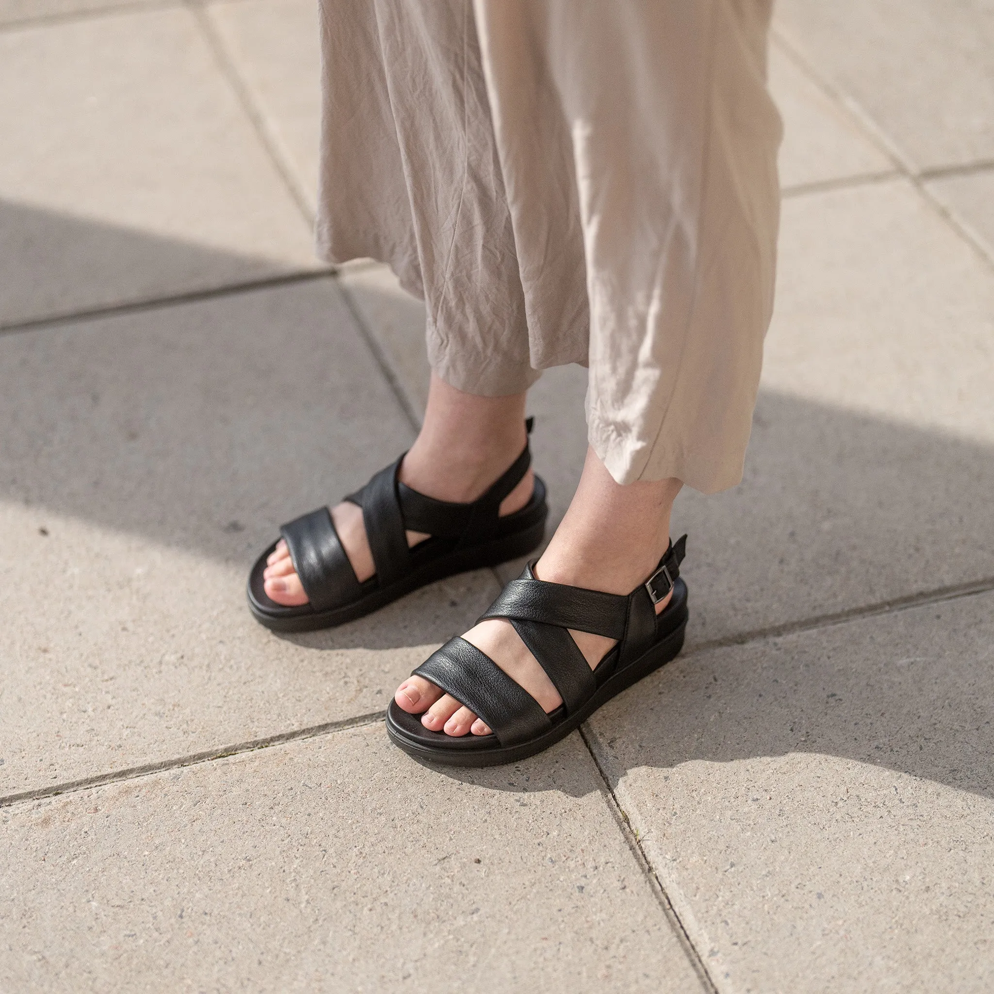 HARSO Women’s strap sandals