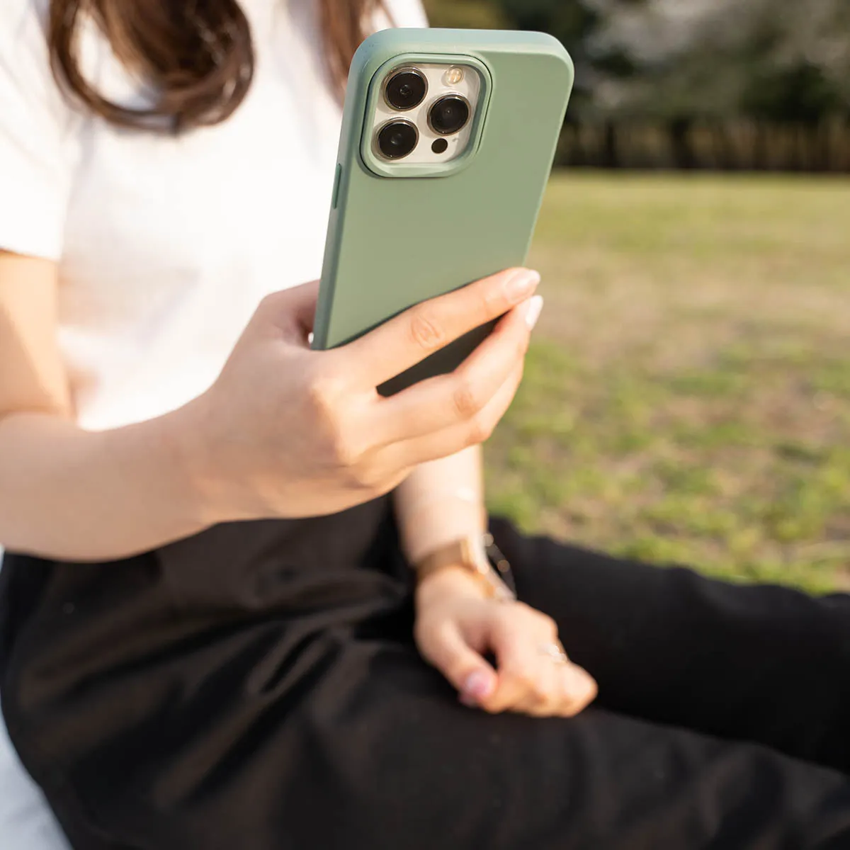 Rhinoshield MagSafe SolidSuit Case for iPhone 14 Series